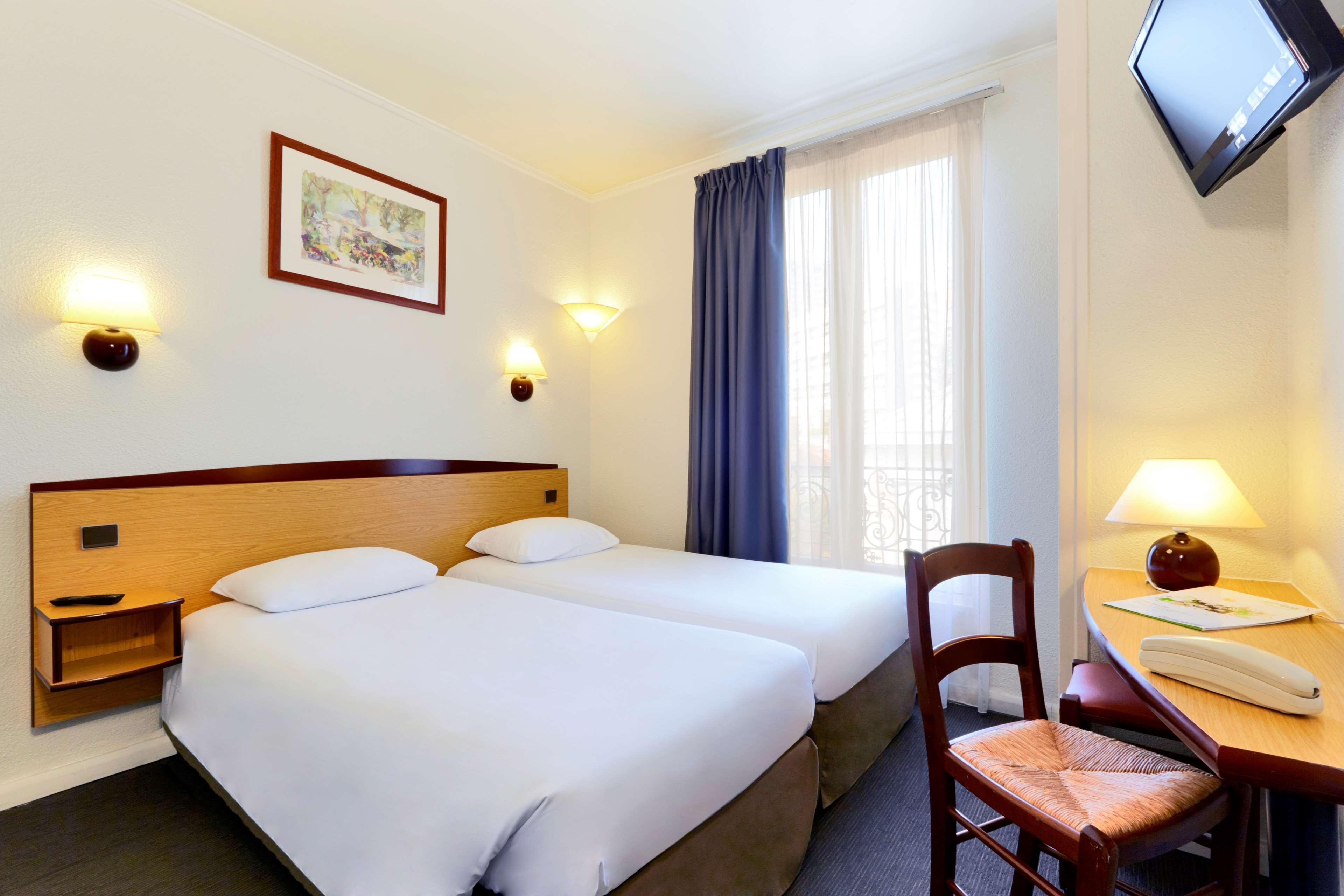 Hotel Campanile Paris Ouest - Boulogne Exterior foto