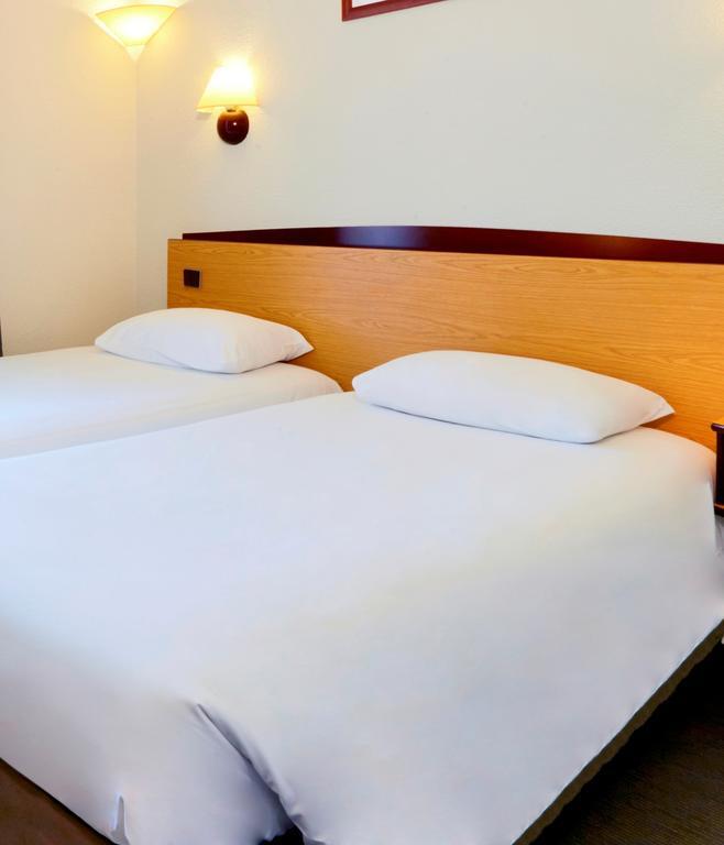 Hotel Campanile Paris Ouest - Boulogne Exterior foto